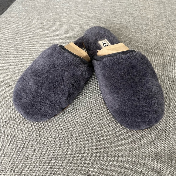 UGG Shoes - Navy Ugg slippers
